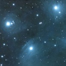 M45(プレアデス星団）です。ド光害地で画像処理方法模索中です。