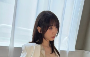 人気コスプレイヤー伊織もえさん、加工・無加工の比較画像を公開→セクシーすぎて2万いいねｗｗｗｗｗ