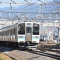 10月11日撮影　南松本にてE131系と211系のすれ違い