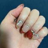 『ネイルサロンへ』の画像