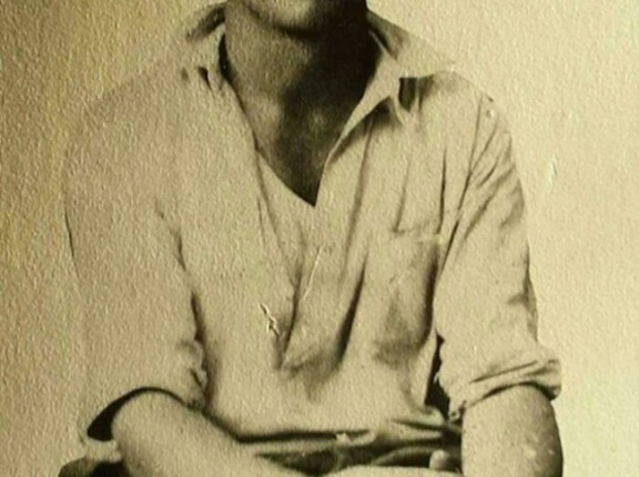 外国人「100年前の俺達の先祖の写真をみんなに見せていく！」