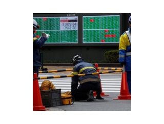 日経平均続落の原因と市場の影響