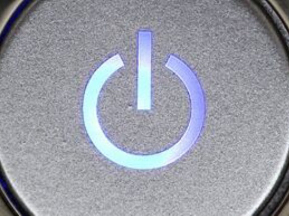 何もしてないのにパソコンの電源がつかなくなったの