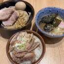 舎鈴 プレナ幕張店のつけ麺、なかなかストロングだぜ