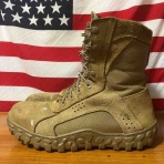 「硝煙とスクリーン、そして星条旗の狭間で」