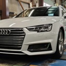 Audi A4 Avant 8W バッテリー＆オイル交換