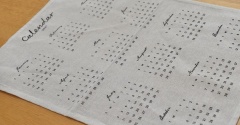 【セリア】大人気の「ファブリックカレンダー」に刺しゅうをしてみようと思います♬あと3か月もある！？3か月しかない！？（記事下にpr含）