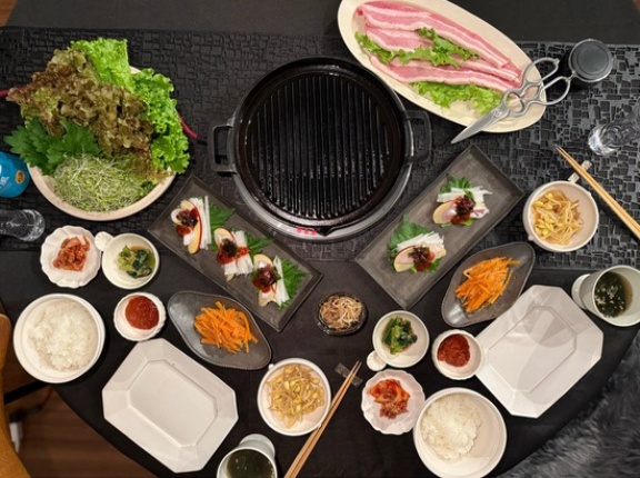 サムギョプサルと鰤のフェの夜ごはん