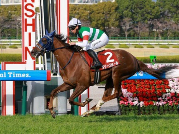 【フィリーズレビュー】10番人気のギリーズボールが直線一気に突き抜けＶ！重賞初制覇