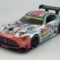 虫眼鏡必須！　見慣れたロゴがたくさん　グッスマレーシングトミカ