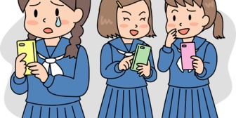 いつも一緒に行動してて、お昼も一緒だったのに二学期入ってから、急に私だけハブられてる。友達ってなんなんだろうね