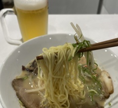 私部にあるにしだ屋で博多長浜ラーメンが食べられる