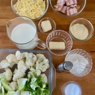 カリフラワーを全部使ってクリーミーグラタン！