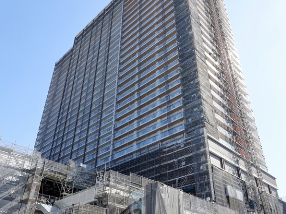 地上30階「パークシティ小岩 ザ タワー」の建設状況！ペデストリアンデッキで駅直結予定の板状分譲タワマン（2026.5.30）