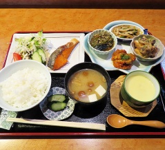 和食の日替わりランチって最高！函館市湯川町「和食処 寿蘭 （じゅらん）」