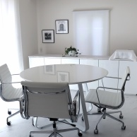 【楽天スーパーセール購入品】高見えお値打ちの藍凛堂の器と鏡面が美しい白いテーブル