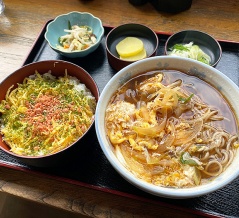 お店の前はよく通るのに6年ぶりの訪問！函館市昭和「そば処 三ぎく」