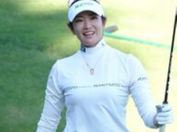 【朗報】原英莉花、ベガスで解放モード全開→柔軟すぎると話題