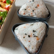 一日にどれだけ寝れますか。と、定期的に作りたくなるアレ。