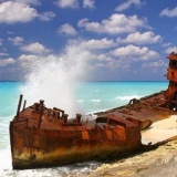 【画像】廃船の風景を置いておきます