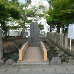 城とか陵墓とか