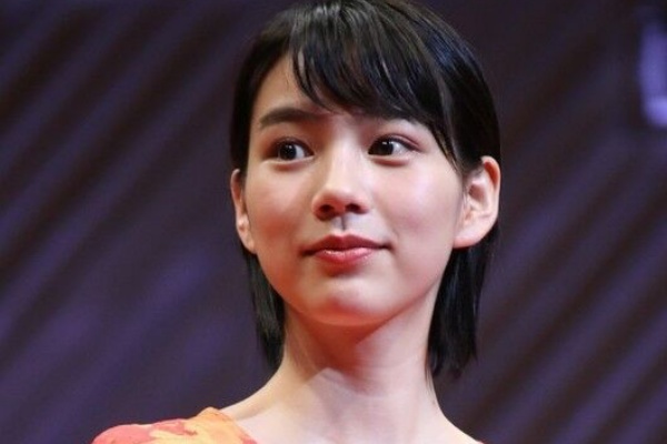 美敵 ビートルズ のん スーツにマッシュルームカットの少年姿 輝くもっと美容 もっと健康
