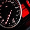 彼女「スピード出過ぎだよ」運転中ワイ「ごめん」