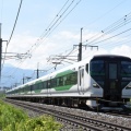7月13日撮影　「リゾートビュー諏訪湖」と「TRAIN　SUITE四季島」と「あずさ74号」