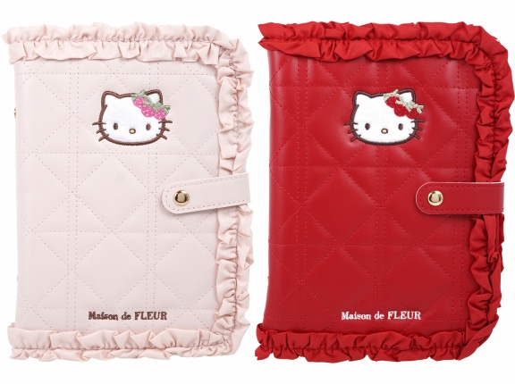 Maison de FLEUR×HELLO KITTY いちごマルチケースBOOK 全2種