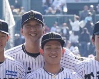 超高額の賞金総額にスタンド騒然　伊原、小幡、高寺にフレッシュ大賞受賞『1000万円』