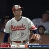 大谷翔平、5回に3点を失い逆転を許す　右手中指を気にする仕草も