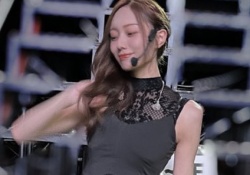 【朗報】梅澤美波さん、さすがに性的すぎる動画をアップしてしまう