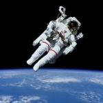 NASA、「宇宙服内蔵用トイレ」のアイデアを募集。賞金は3万ドル