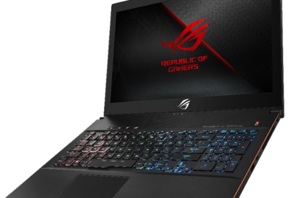 第8世代Core i7にGTX1070、144Hzディスプレイを搭載して進化した「ROG