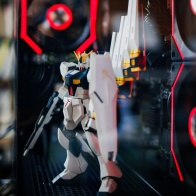 PC内にνガンダム