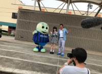 チーム8 山田杏華ちゃん、竹内力と一緒に番組のロケ!