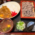 旭川 手打ちそば【信濃路】もつカレーライス篇/もつせいろ篇