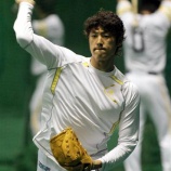 『【野球】現役復帰を目指すソフトバンクリハビリ担当コーチ・斉藤和巳、ブルペン入り』の画像