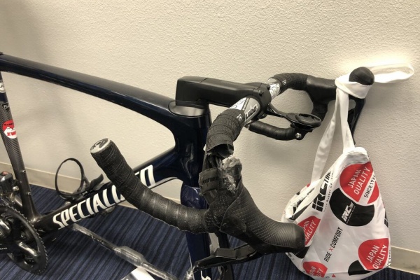 佐藤昭大選手　実使用サイン入りスパイク　鹿島在籍時 佐藤昭大選手 実使用サイン入りスパイク 鹿島在籍時 - メルカリ