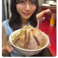 【朗報】ミス東大、ラーメン二郎三田本店で撮影許可を得ることに成功