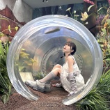 『[ノイミー] 尾木波菜『大念願のジブリパーク🫧 幸せ…』』の画像