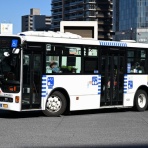 海峡を越えた先には