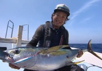 ジギング 九州の玄界灘 鈴木斉がジグのテンポを変えながらブリ ヒラマサ カンパチなど良型の青物を釣りあげる 海辺の狩人