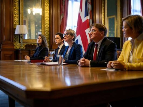 イースターモードで一進一退  閑散に売りなし 休暇入り前のポジション調整は値固めに