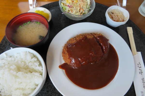旅 食 酒 そして猫 札幌市中央区