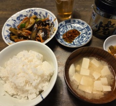 今日の晩メシ　麻婆茄子と豆腐のみそ汁