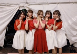 【乃木坂46】可愛い子しかいないｗ 星野みなみちゃん、髪の毛握られてる？！