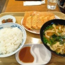 宇都宮駅で餃子