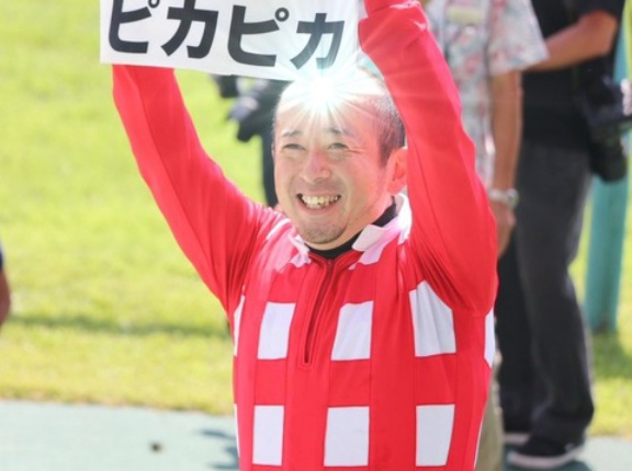 騎手にハゲがいない理由