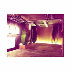 明日２２日は営業します。